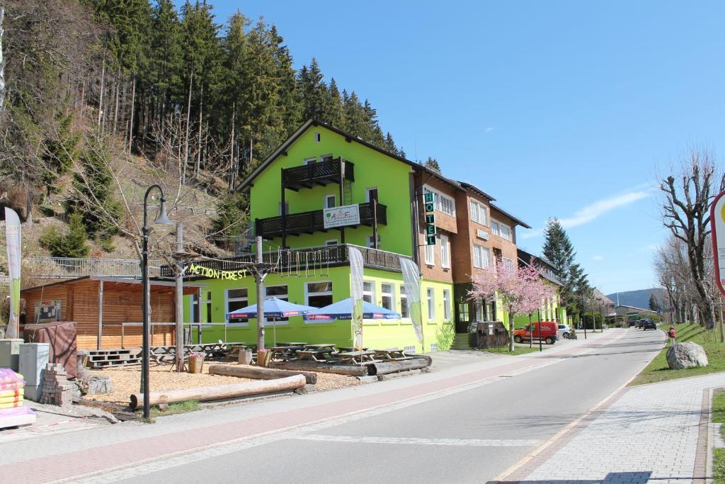 Action Forest Hotel - Kletterwald - Lasertag - Naehe Badeparadies Titisee-Neustadt Zewnętrze zdjęcie
